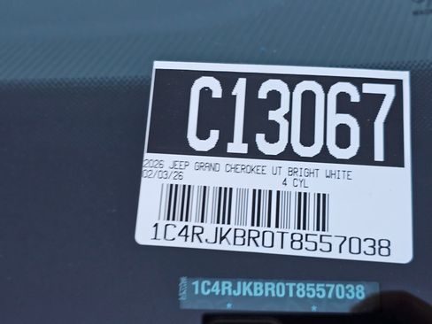 New 2026 Jeep Grand Cherokee L Limited AWD/4WD image 10