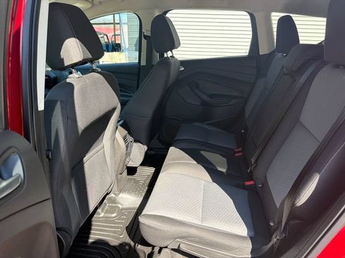 Used 2017 Ford Escape SE AWD/4WD image 26
