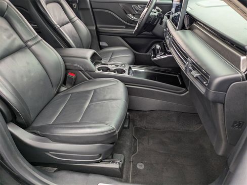 Used 2024 Lincoln Corsair Reserve w/ Equipment Group 201A image 28