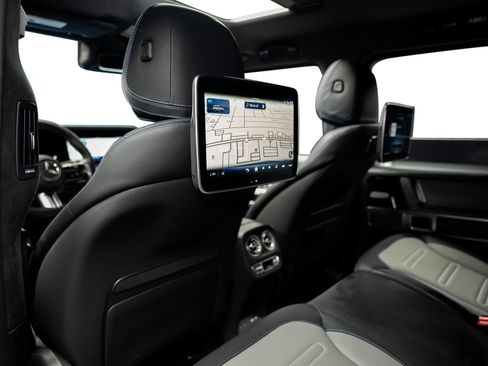 Used 2025 Mercedes-Benz G 580 w/ EQ Technology image 42