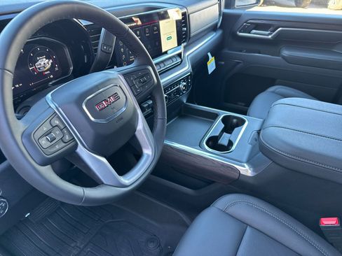 New 2026 GMC Sierra 2500 SLT w/ SLT Premium Package image 9