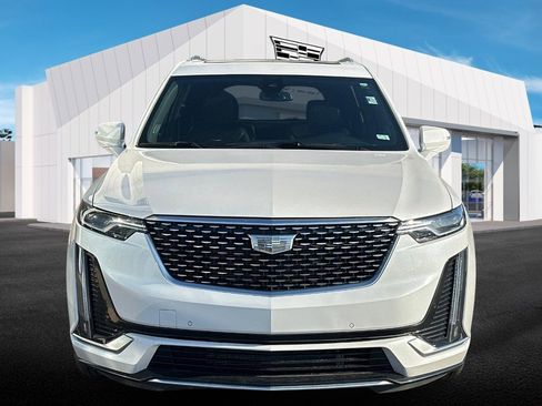 Certified 2024 Cadillac XT6 Premium Luxury image 2
