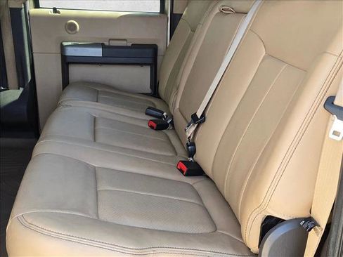 Used 2014 Ford F350 Lariat image 21
