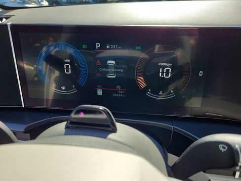 Used 2025 Hyundai Santa Fe SEL image 18