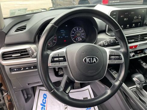Used 2021 Kia Telluride S FWD image 11