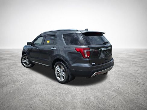 Used 2017 Ford Explorer Limited w/ Equipment Group 301A AWD/4WD image 6
