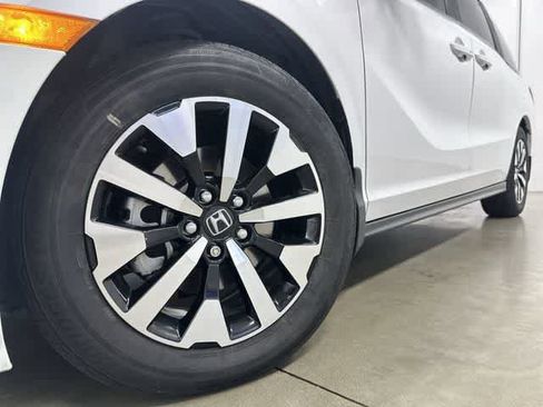 Certified 2025 Honda Odyssey EX-L image 28