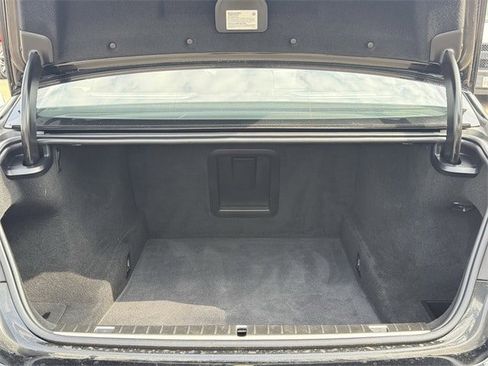 Used 2022 BMW 750i xDrive w/ M Sport Package image 35