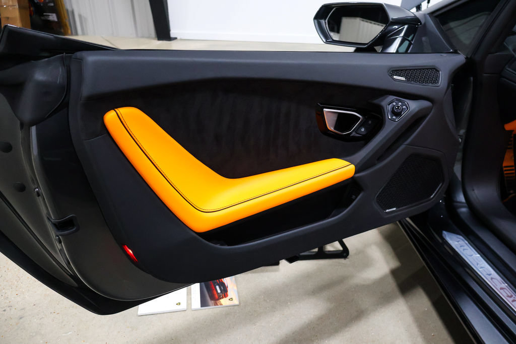 Used 2024 Lamborghini Huracan EVO AWD/4WD image 35