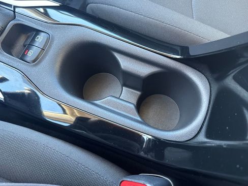 Used 2022 Toyota Corolla LE image 27