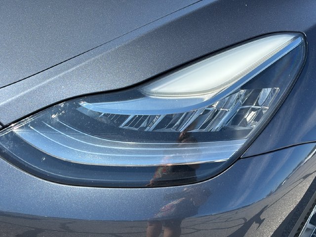 Used 2022 Tesla Model Y Long Range AWD/4WD image 10