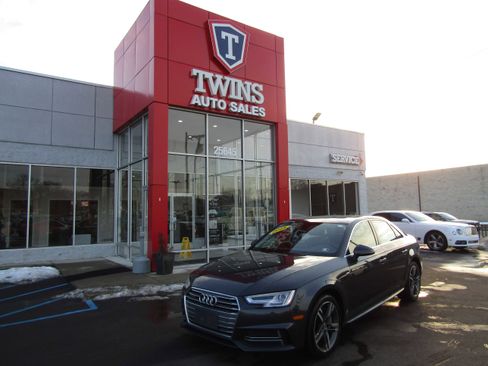 Used 2018 Audi A4 2.0T Premium Plus image 2