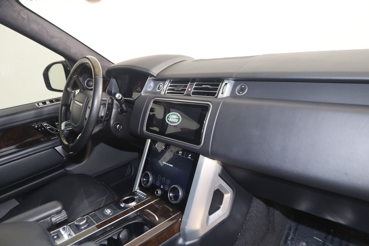 Used 2018 Land Rover Range Rover Supercharged AWD/4WD image 37