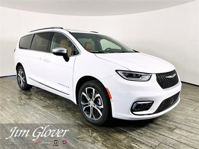 New 2026 Chrysler Pacifica Pinnacle w/ Trailer Tow Group
