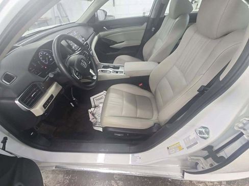Used 2022 Honda Accord Touring image 7