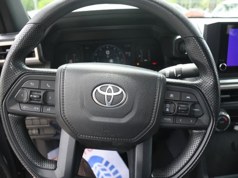 Used 2026 Toyota Tacoma SR5 image 12