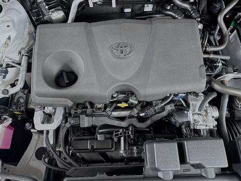 Used 2025 Toyota RAV4 XLE w/ Convenience Package image 33