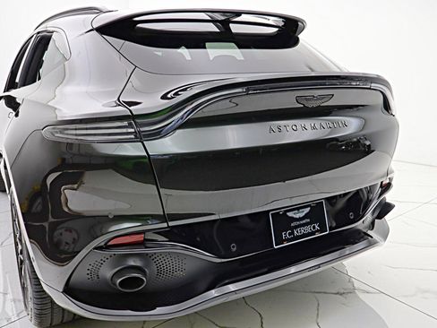 Used 2021 Aston Martin DBX AWD/4WD image 13