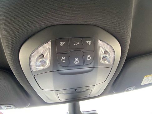 New 2026 Chrysler Pacifica Select image 25