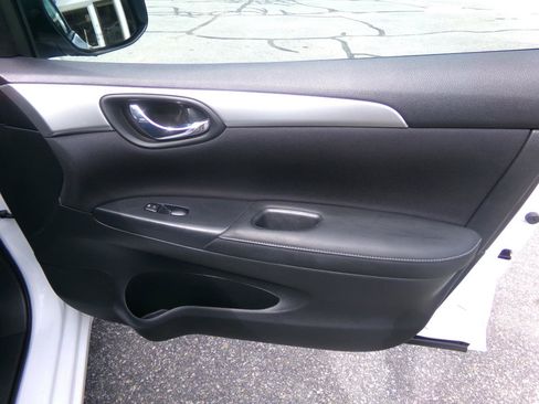 Used 2017 Nissan Sentra S FWD image 25