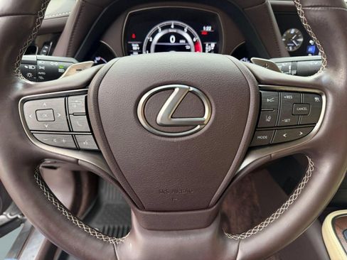 Used 2019 Lexus LS 500 AWD image 11