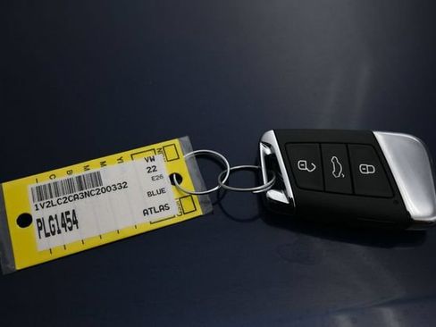 Used 2022 Volkswagen Atlas Cross Sport SE AWD/4WD image 46