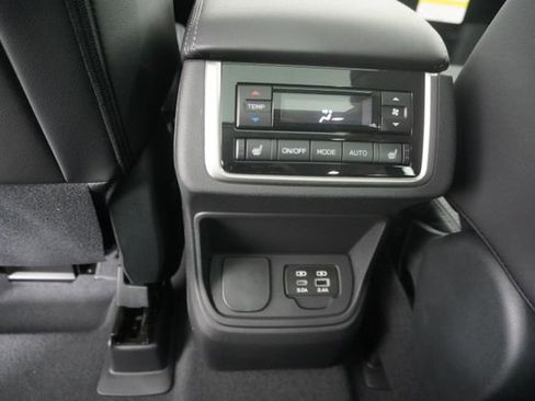 New 2026 Subaru Ascent Limited AWD/4WD image 23