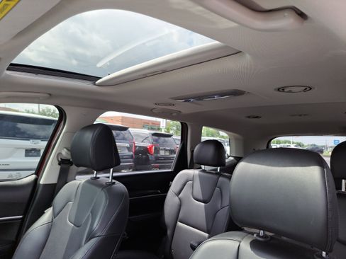 Used 2023 Kia Telluride S w/ S Sunroof Package image 14