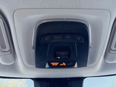 Used 2023 Toyota Corolla LE FWD image 29