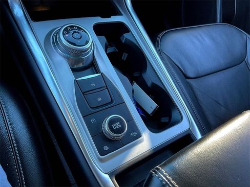 Used 2023 Ford Explorer Limited w/ Equipment Group 301A image 34