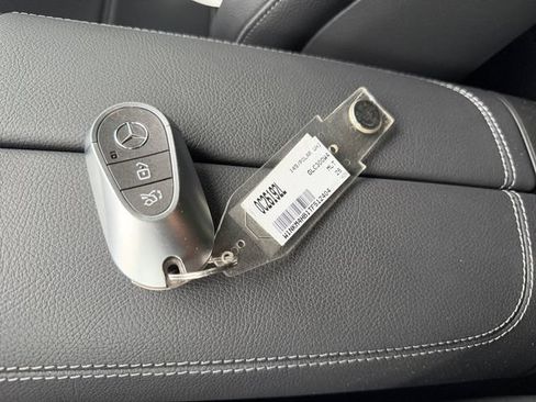 Certified 2026 Mercedes-Benz GLC 300 4MATIC image 32