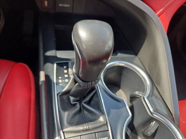 Used 2020 Toyota Camry XSE FWD image 11