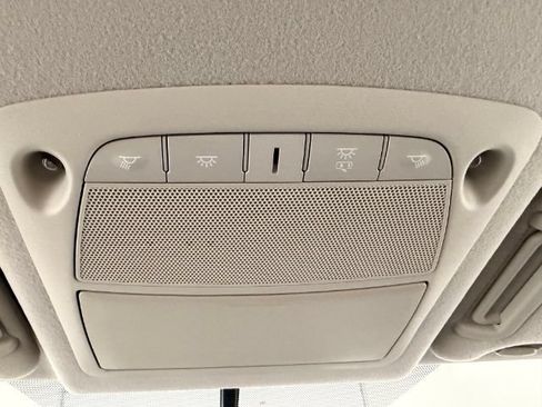 Used 2016 Nissan Leaf SV FWD image 20