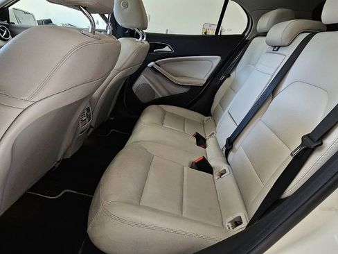 Used 2015 Mercedes-Benz GLA 250 4MATIC image 17