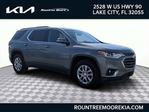 Used 2019 Chevrolet Traverse LT FWD image 1