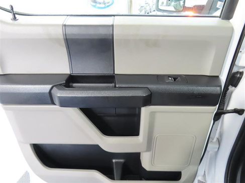 Used 2020 Ford F250 XL w/ Power Equipment Group image 27