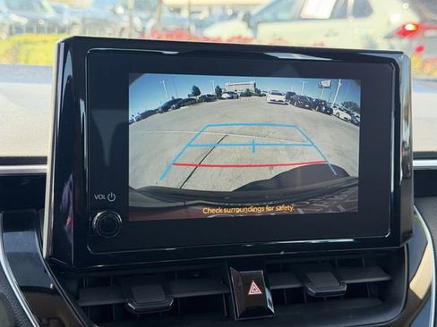 Used 2024 Toyota Corolla LE image 16