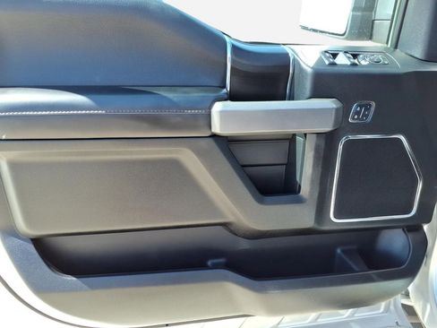 Used 2018 Ford F150 Platinum w/ Trailer Tow Package AWD/4WD image 12