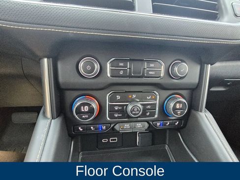 Used 2023 Chevrolet Tahoe Premier w/ Advanced Technology Package AWD/4WD image 37