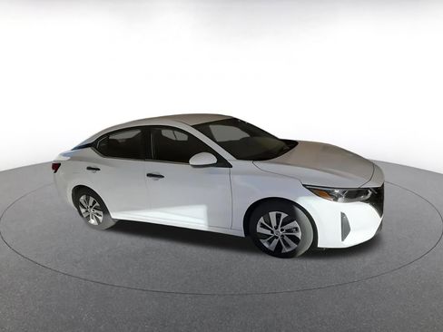 Used 2025 Nissan Sentra S image 2