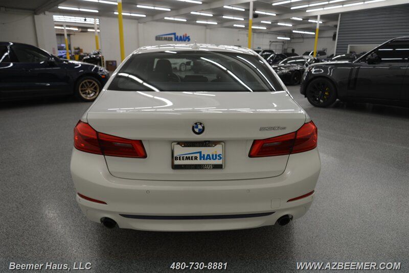 Used 2018 BMW 530e RWD image 12