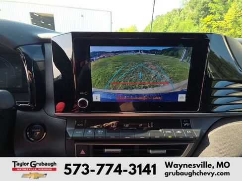 Used 2025 Toyota Camry LE FWD image 11