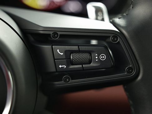 Certified 2023 Porsche Panamera 4S image 36