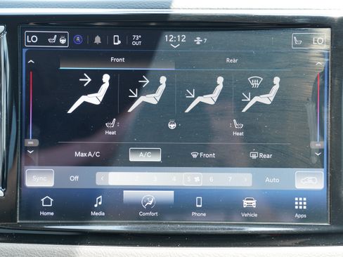 Used 2024 Chrysler Pacifica Touring-L FWD image 21