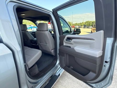 Used 2026 GMC Sierra 1500 SLT w/ SLT Premium Plus Package AWD/4WD image 16