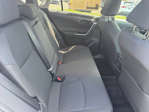 Used 2023 Toyota RAV4 LE AWD/4WD image 19