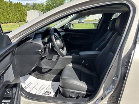 Used 2025 MAZDA MAZDA3 s FWD image 13