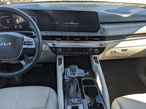 Certified 2025 Kia Telluride EX X-Line AWD/4WD image 17
