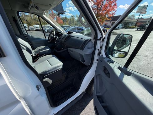 Used 2016 Ford Transit 350 XL image 40