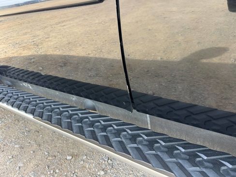 Used 2009 Chevrolet Suburban LT w/ Luxury Package image 28